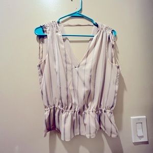 Banana Republic v-neck crop tank